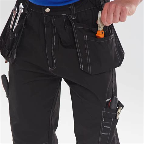 How Mascot Tradesman Trousers Enhance Comfort and Mobility